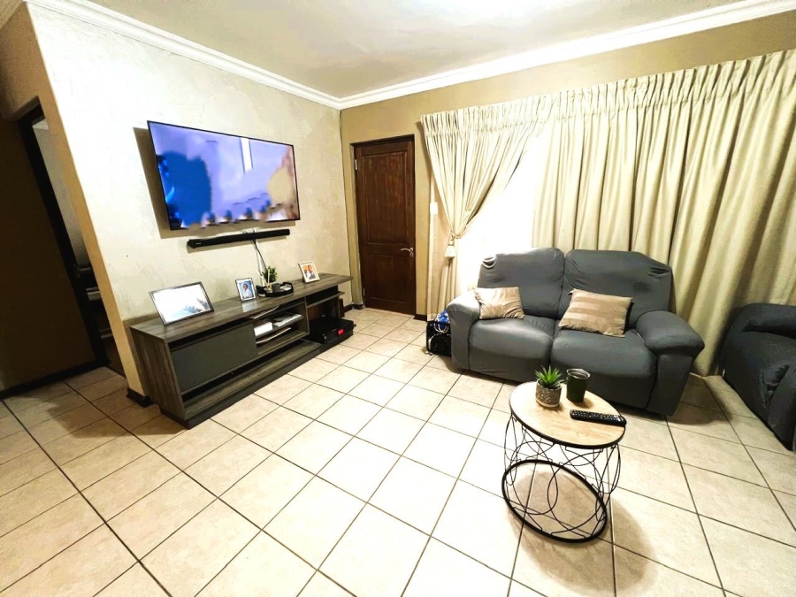 2 Bedroom Property for Sale in Bainsvlei Free State